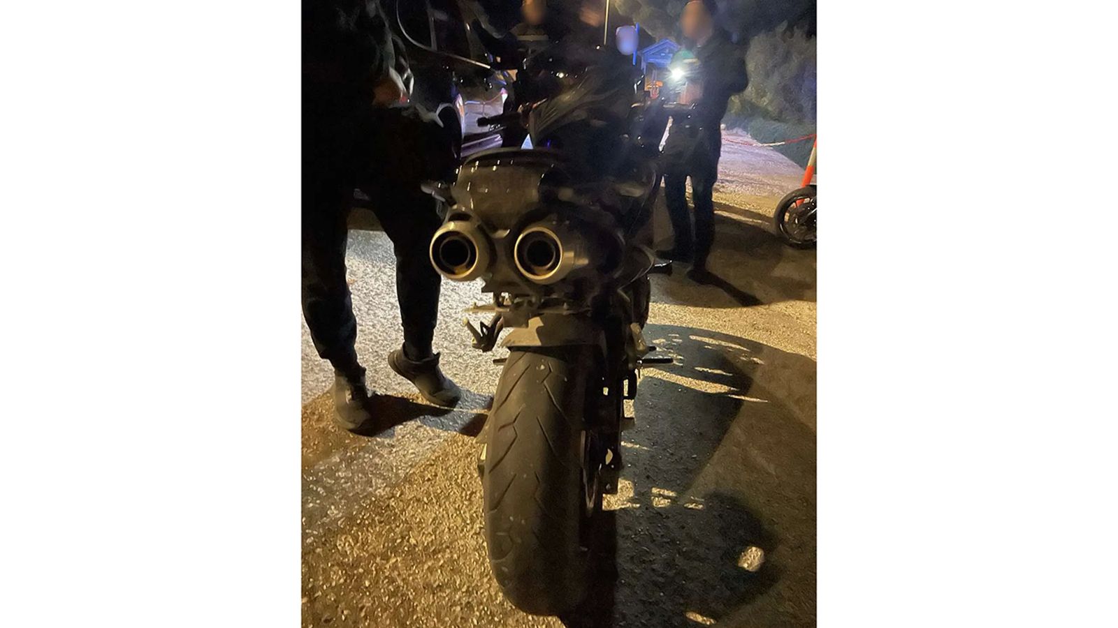 ΕΛ.ΑΣ.: Μπλόκα στους κοντράκηδες - Πήρε διπλώματα και πινακίδες
